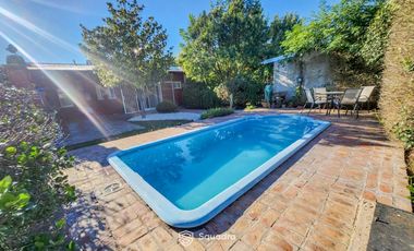 VENTA | PERMUTA - Casa 3 dormitorios, patio y pileta - Barrio Alvear, Rosario.