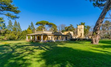 Estancia del año 1830 refaccionada con 42 hectáreas a 50km del mar