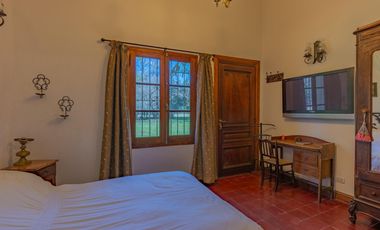 Estancia del año 1830 refaccionada con 42 hectáreas a 50km del mar