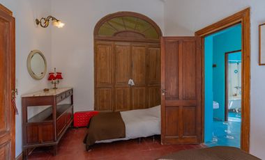 Estancia del año 1830 refaccionada con 42 hectáreas a 50km del mar