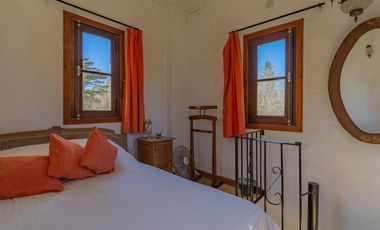 Estancia del año 1830 refaccionada con 42 hectáreas a 50km del mar