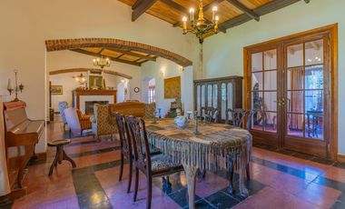 Estancia del año 1830 refaccionada con 42 hectáreas a 50km del mar