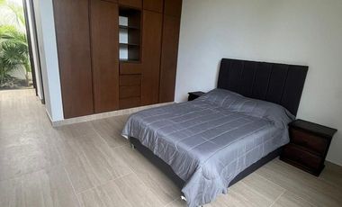 Casa Amueblada en Renta en Privada Olivia 26, Conkal