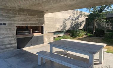 Excelente Casa 3 Dormitorios en Pilará  en Alquiler Temporada de Polo Barrio La Berlina