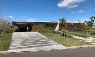 Excelente Casa 3 Dormitorios en Pilará  en Alquiler Temporada de Polo Barrio La Berlina