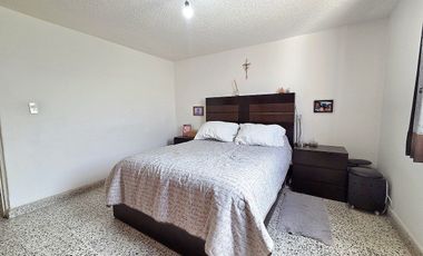 CASA EN VENTA EN ALBORADA