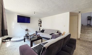 CASA EN VENTA EN ALBORADA