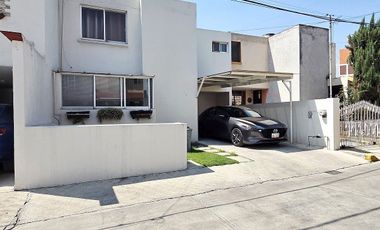 CASA EN VENTA EN ALBORADA