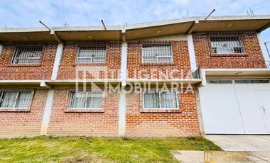 CASA EN VENTA - EL TEJOCOTE