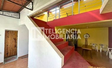 ESPACIO COMERCIAL EN RENTA UBICADO EN CALLE PRINCIPAL EN TEXCOCO