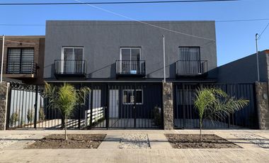 Departamento duplex - Belen de Escobar - Pasaje Buenos Aires 1370