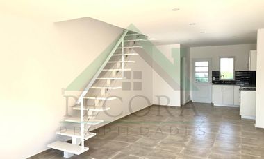 Departamento duplex - Belen de Escobar - Pasaje Buenos Aires 1370