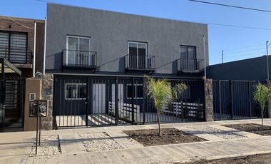 Departamento duplex - Belen de Escobar - Pasaje Buenos Aires 1370