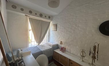 Casa de 4 dormitorios en alquiler con o sin muebles, próxima centro comercial La Horqueta