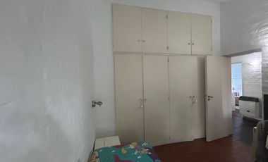 Casa de 4 dormitorios en alquiler con o sin muebles, próxima centro comercial La Horqueta