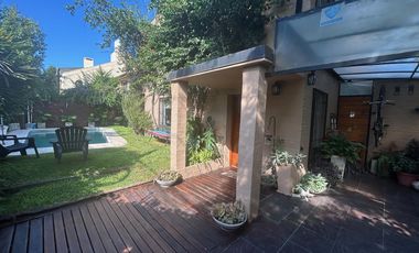 Casa de 4 dormitorios en alquiler con o sin muebles, próxima centro comercial La Horqueta
