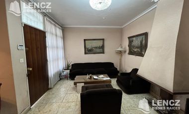 Casa 4 ambientes con terraza y cochera doble, jardìn, Quilmes Centro