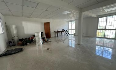 Depósito - 2600m2 - Mixtura 3 - La Boca