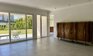 Casa en Alquiler Anual en Los Sauces - Nordelta