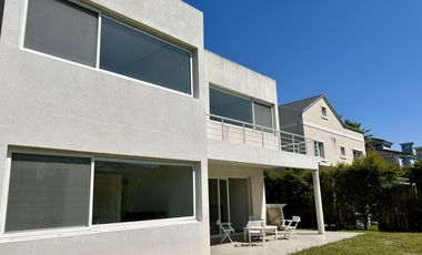 Casa en Alquiler Anual en Los Sauces - Nordelta