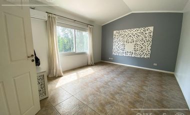 Casa en Venta  de 4 Ambientes En Club de Campo Abril Hudson Berazategui