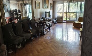 Semipiso de categoría.