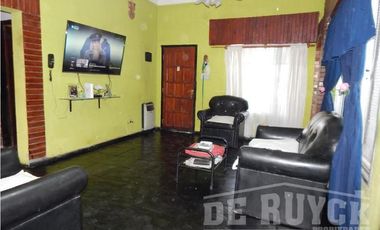 Casa en Venta en Ingeniero Allan