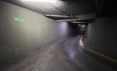 Cochera Doble en venta en General Paz Edificio Interlaken III