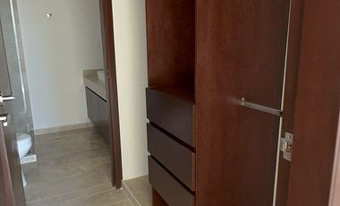 Departamento de dos recámaras en renta en Temozón Norte, Mérida