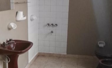 Casa  3 ambientes en venta en Quilmes