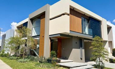 Casa en Venta,  La Toscana, Zapopan, Jal.