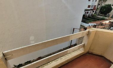Departamento 2 amb c/cochera a metros de Av. San Bernardo-