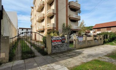 Departamento 2 amb c/cochera a metros de Av. San Bernardo-
