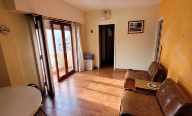 Departamento 2 amb c/cochera a metros de Av. San Bernardo-