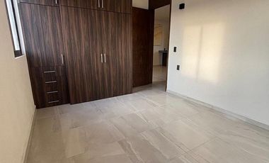 Departamento Planta Alta en venta en club de Golf Zirándaro