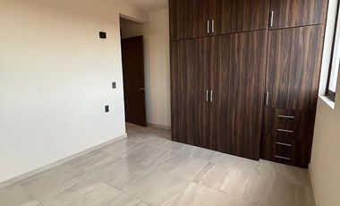 Departamento Planta Alta en venta en club de Golf Zirándaro