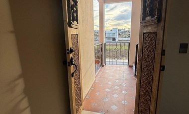 Departamento Planta Alta en venta en club de Golf Zirándaro