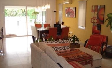 Casa en Venta Cond en Altos de Hudson I