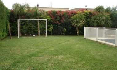 Casa en Venta Cond en Altos de Hudson I