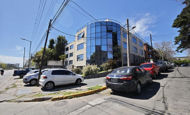 Excelente Oficina en La Horqueta con ágil salida a Panamericana