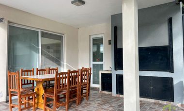 Casa en  Venta en Villa Robles