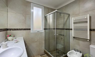 Casa en  Venta en Villa Robles