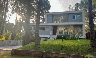 Casa en  Venta en Villa Robles