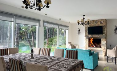 Casa en  Venta en Villa Robles