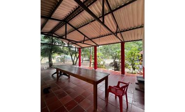 Vendo Finca Vereda los medios