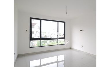Venta departamento de estreno en Santa Cecilia en Ceibos PP-0374