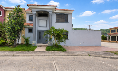 ALQUILER CASA CONDADO VICOLINCI VIA LA AURORA (VICSZO)