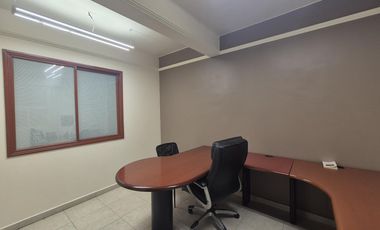 Excepcional Casa Habitación Adaptada para Oficinas en Venta