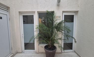 Excepcional Casa Habitación Adaptada para Oficinas en Venta