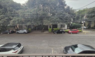 Excepcional Casa Habitación Adaptada para Oficinas en Venta